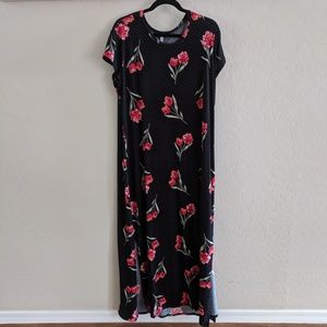 Long maxi dress, black with floral print